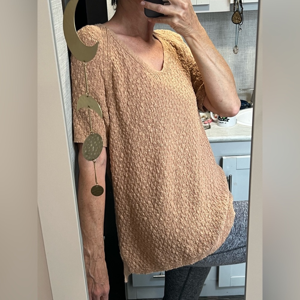 J. Jill Textured Short Sleeve cotton blend knit Top in Tan Camel